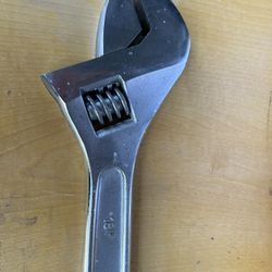 Jumbo Adjustable Wrench 