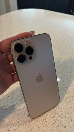 Apple  iPhone 13 Pro Max 5G 128GB Factory Unlocked CDMA + GSM