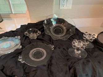 Beautiful Clear Glass Vintage Dish Set!
