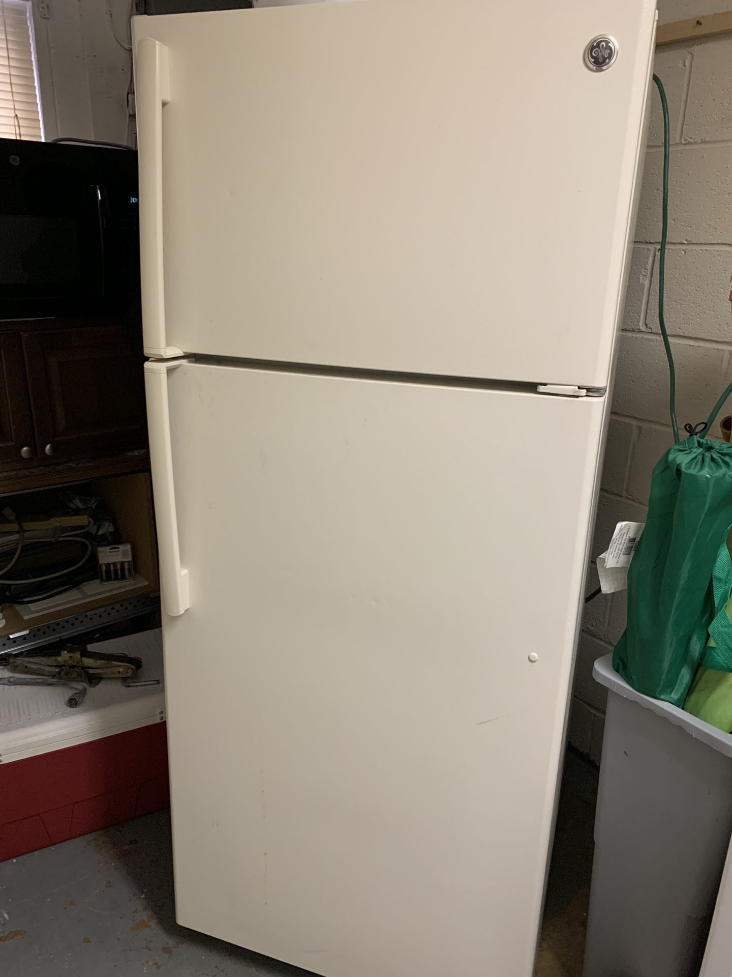GE Cream Refrigerator with two doors in perfect condition working very good.