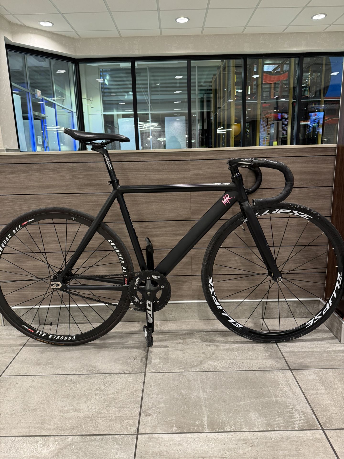 6ku urban track