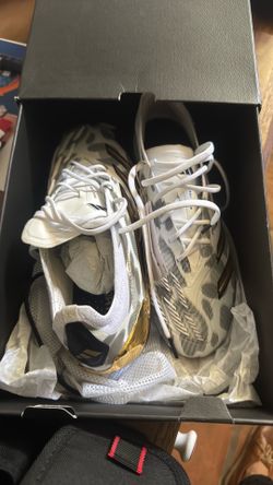 Soccer cleats
