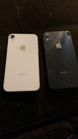 IPHONE XR 128gb Unlocked ( Read Description)
