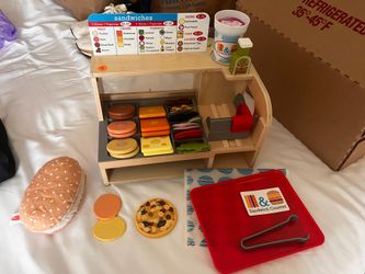 Melissa and Doug sandwich counter