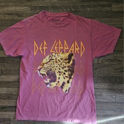DEF LEPPARD UNISEX PINK YOUTH MEDIUM SIZE T-SHIRT