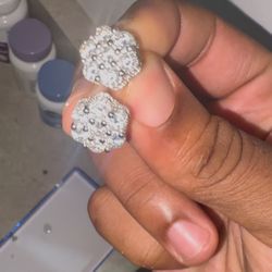 VVS Diamond Clarity Flower Earrings 