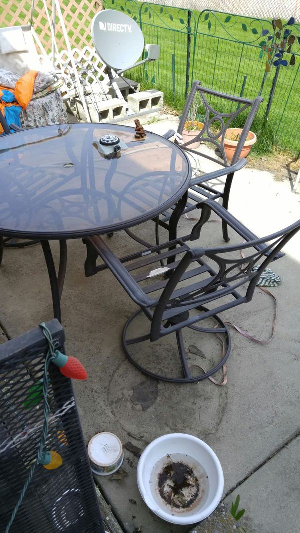 5 Piece Patio furniture by Coleman for Sale in Spokane Valley, WA - OfferUp