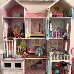 KidKraft Dollhouse