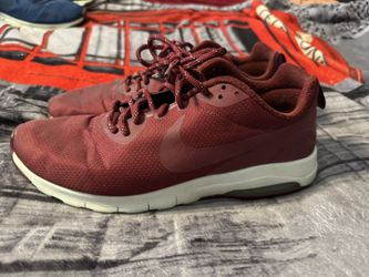 Burgundy Nike Air Max Turbulence