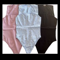 OQQ Women’s 3 Piece Square Neck Ribbed Bodysuits Size: X-Large