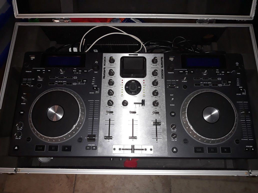 New Lowest price EVER!!! Newmark DJ equipment, with Mackie speakers