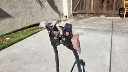 1x Yakima Bike Rack UPRIGHT roof mount
