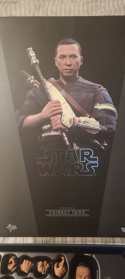 Hot Toys 1/6 MMS403 Star Wars Rogue One Chirrut Imwe DeluxeVersion Action Figure