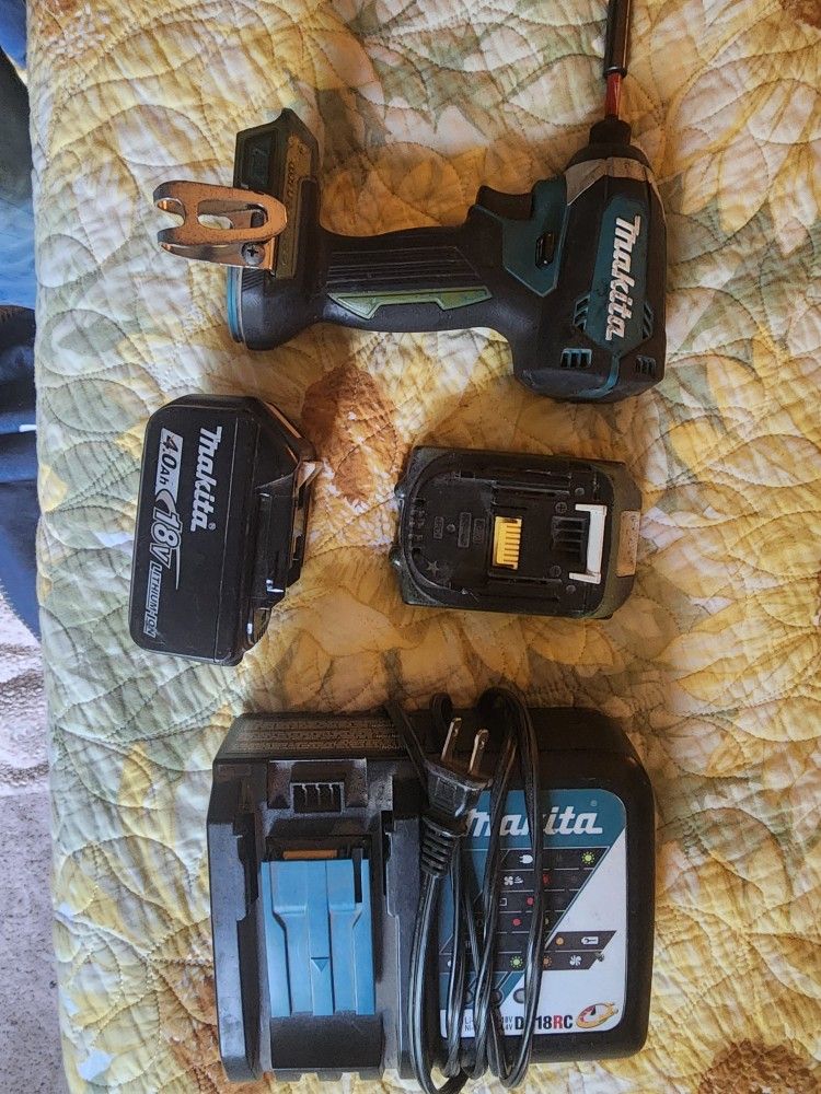 Makita Impact With Batteries And Charger