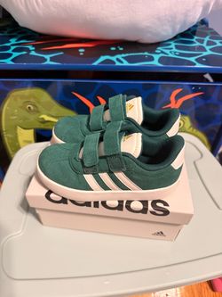 Toddlers adidas size 10