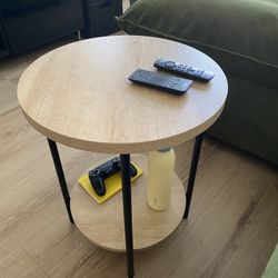 Round end table, wood and metal, 22.5 ” high