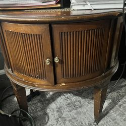 Beautiful Antique End Table