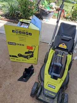 Riobi 18v 13 in mower like new battery and charger included $100 price is there firm/ seminueva precio firme $100