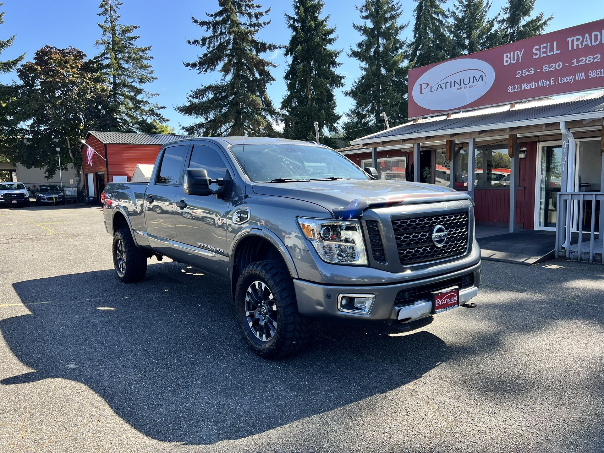 2017 Nissan Titan