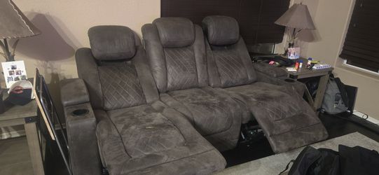 HyllMont Dual Power Reclining Sofa with Console