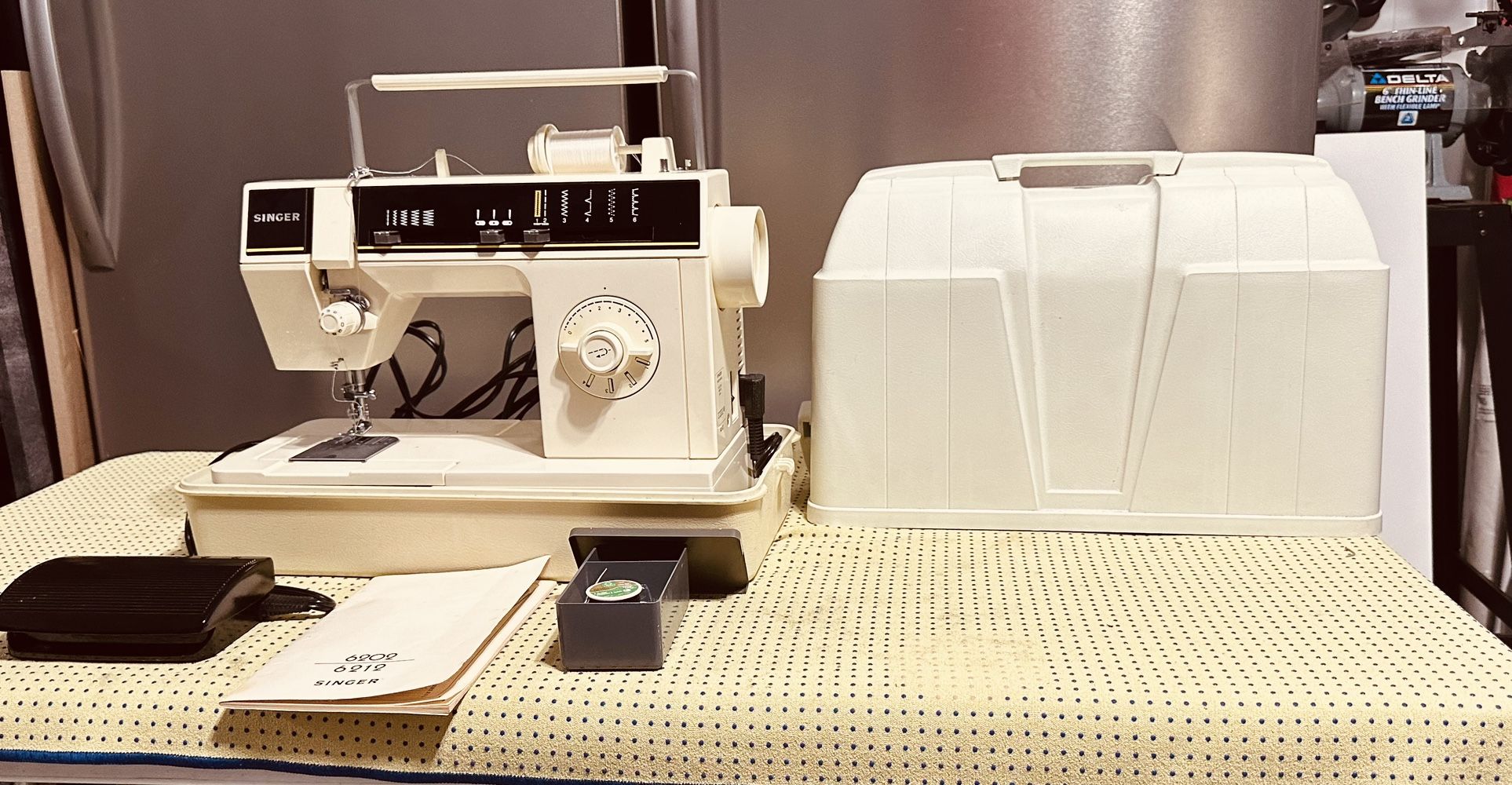 SINGER 6212C Sewing Machine With Foot Pedal Singer Sewing Machine