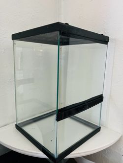 Small Glass Reptile Terrarium with Ventilation