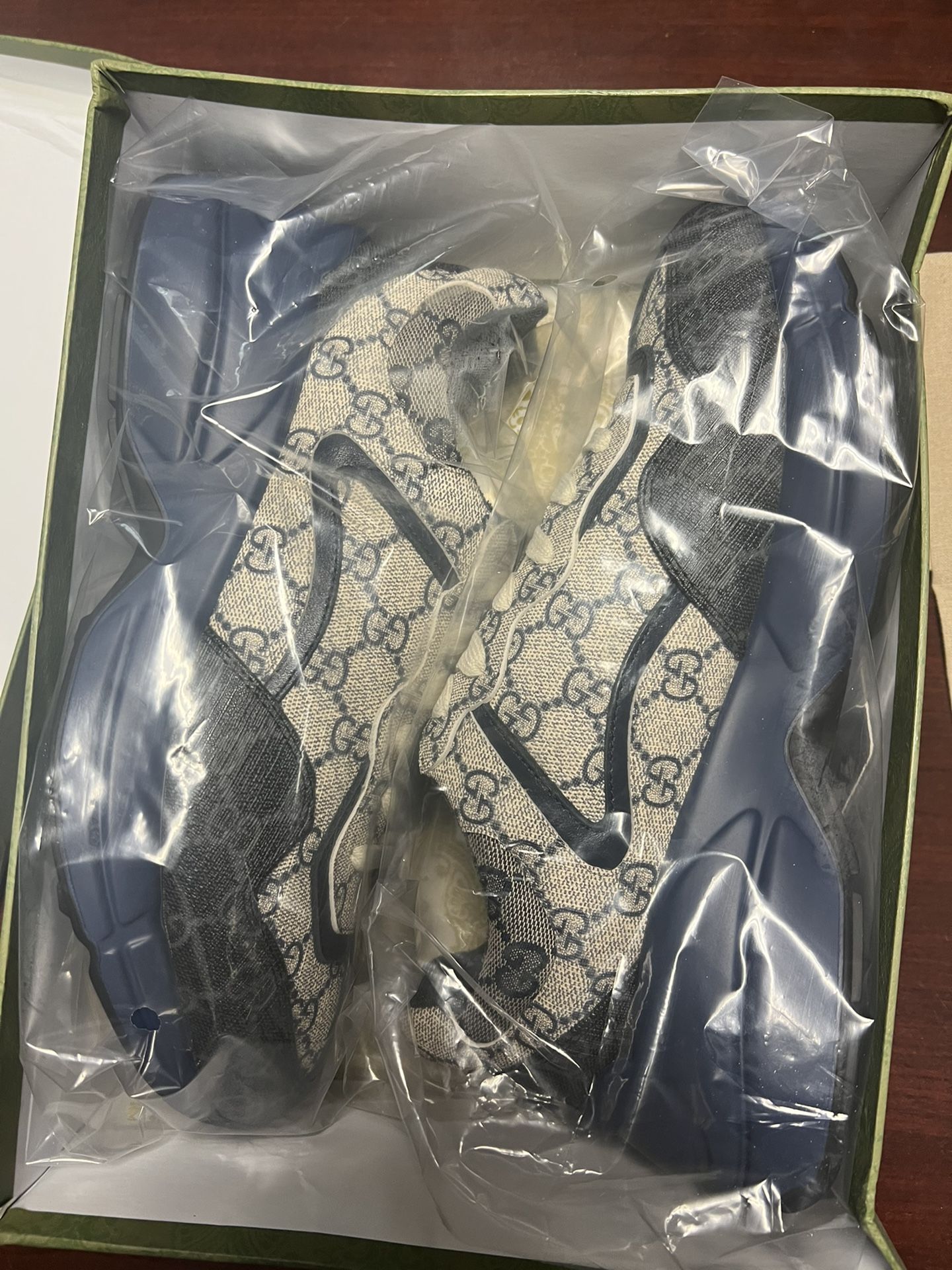 GUCCI SHOES