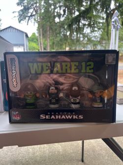 NEW Fisher-Price Little People Seattle Seahawks NFL Collector Set