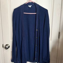 Crown & ivey classic blue knit cardigan
