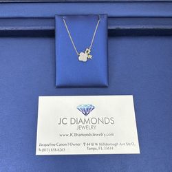 Pendant Flower 🌸 10k Diamonds Real  With The Chain 