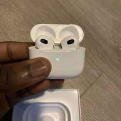AirPods 4 ANC