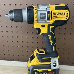 DeWalt DCD999 20V FlexVolt Advantage 1/2" Hammer Drill 3-Speed w/ 6Ah Battery