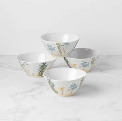 Lenox 4 bowls with box
