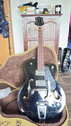 Gretsch Electromatic G5120 electric guitar