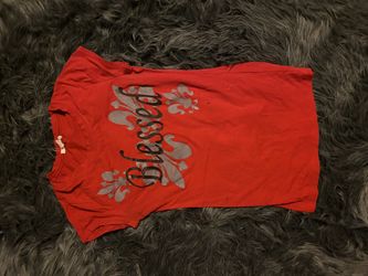 Red women tshirt