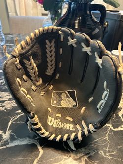Wilson baseball glove