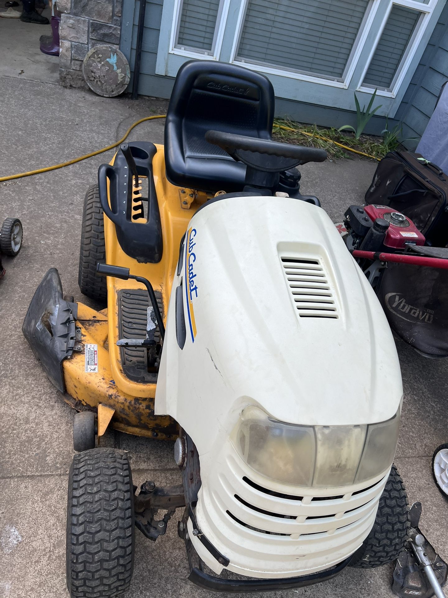 Cub Cadet Lawn Mower