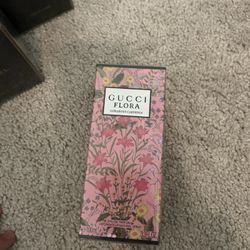 Gucci Flora