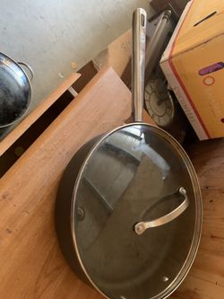 Reduced - 12” Stainless steel cooking pan with clear lid.