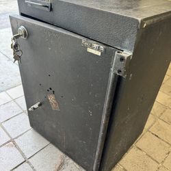 Cincy Safe / Heavy Duty Safe / Vintage Safe