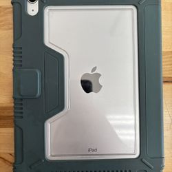 Like New iPad 10th Generation (2022) 64GB Silver.