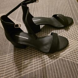 Zapatilla Bajita Negra - Talla 9 Mujer