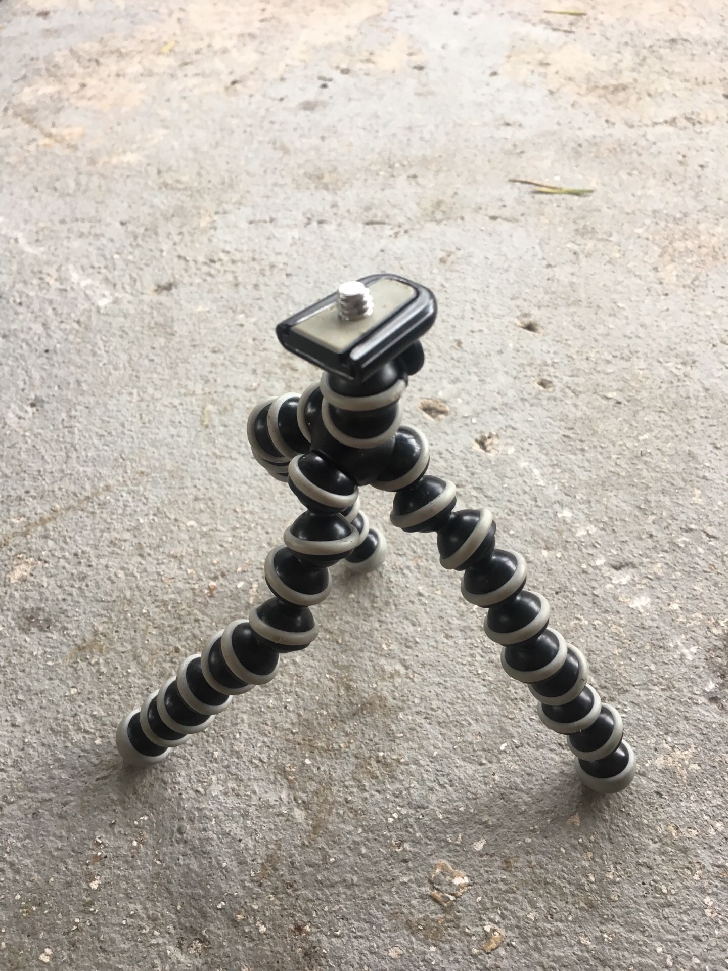 Joby Gorilla Tripod flexy legs for point-and-shoot photography