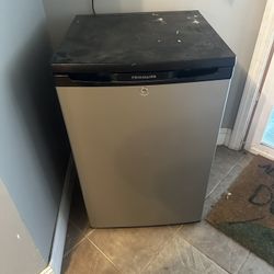 Frigidaire Mini Fridge 