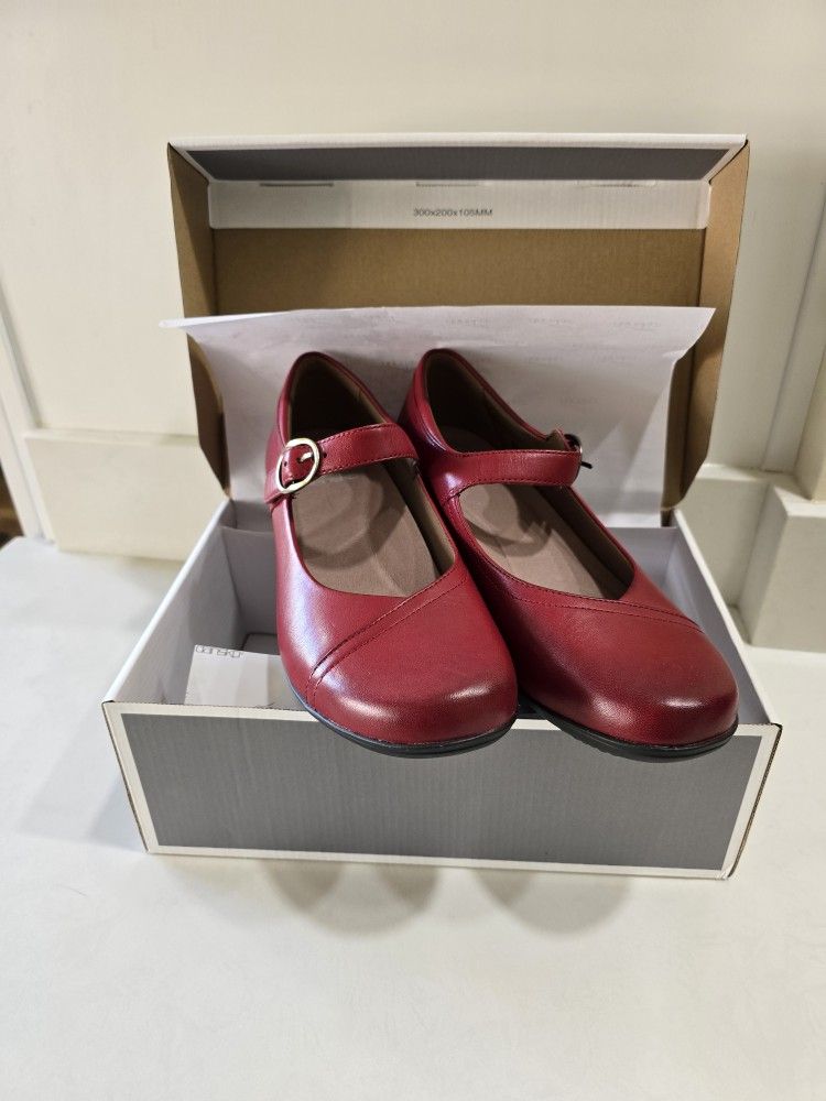 Dansko Fawna Milled Nappa Red Size 40
