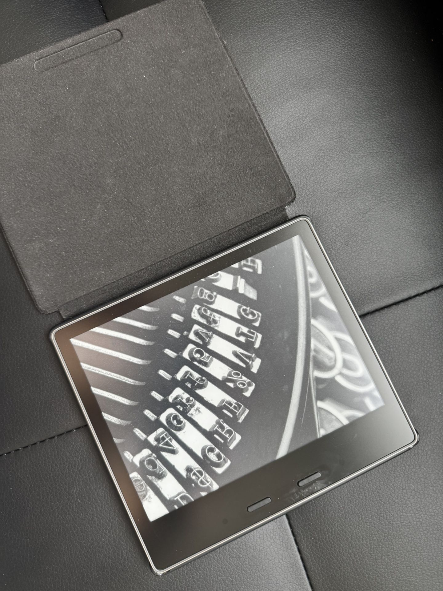 Kindle Oasis (10th Generation)