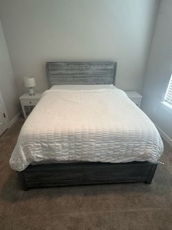 Full Size Mattress w/ Frame & Headboard