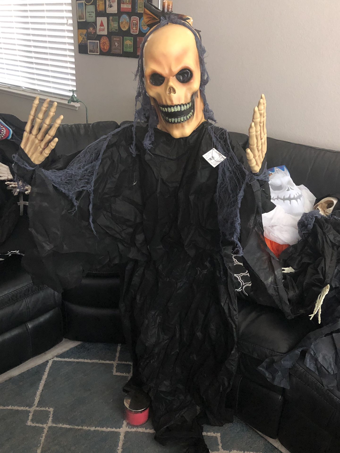New Hanging Skeleton Posable Halloween Decoration!