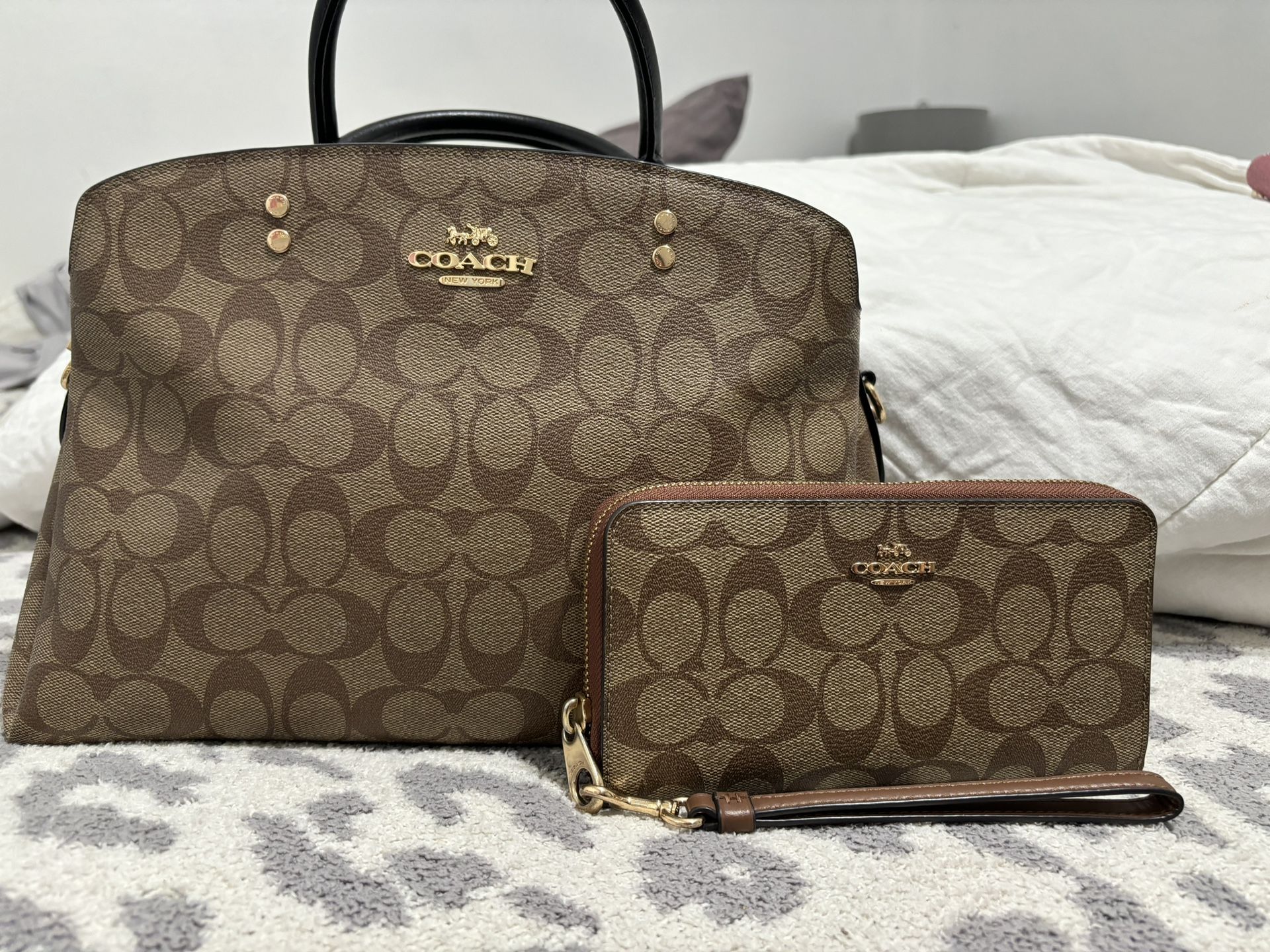 Coach Large Purse and Wallet