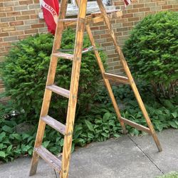 Archbold Wood Step Ladder